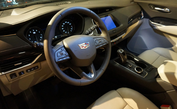 Cadillac 2021 XT4 Interior