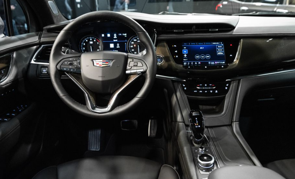 New 2024 Cadillac XT6 Interior