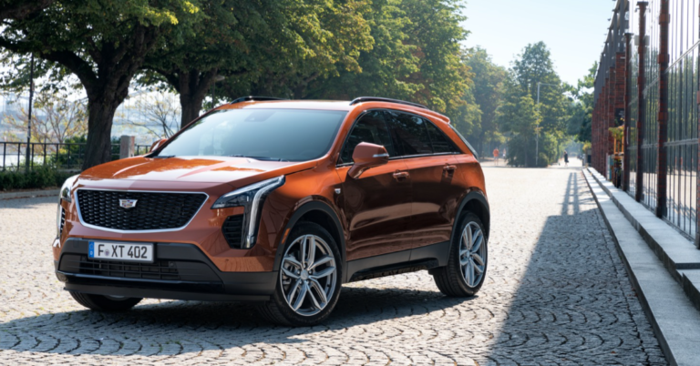 2024 Cadillac XT4 Exterior