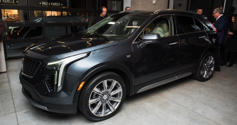 2024 Cadillac XT4 Exterior