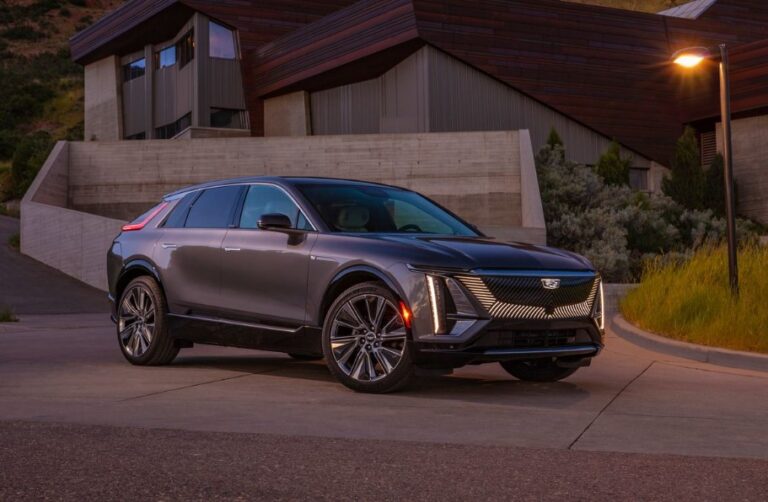 2024 Cadillac Lyriq Exterior