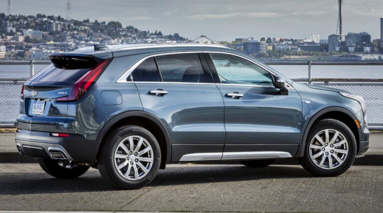 2024 Cadillac XT4 Exterior