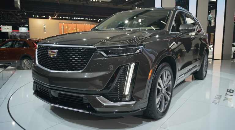 2024 Cadillac XT6 Exterior