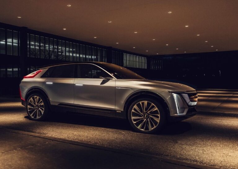 2025 Cadillac Lyriq Exterior