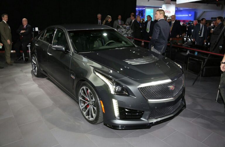 2025 Cadillac CTS-V Coupe Exterior