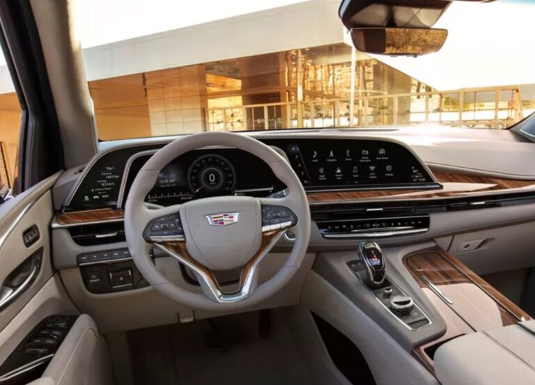 2025 Cadillac DTS Interior