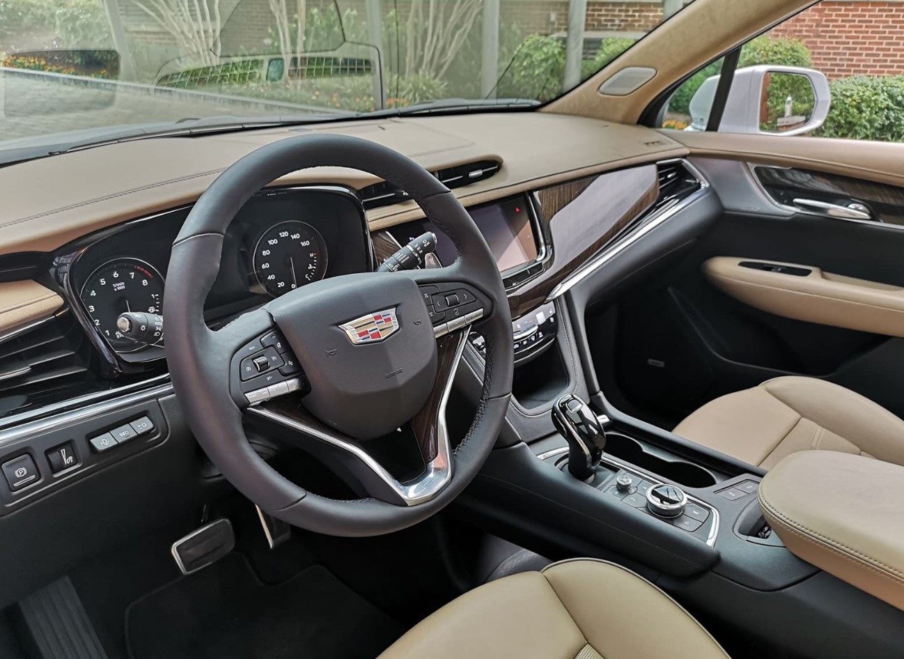 2027 Cadillac XT6 Interior